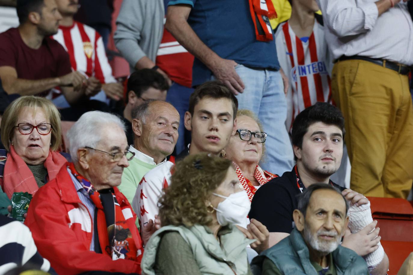 Fotos: ¿Estuviste en el Sporting - Ibiza? ¡Búscate!