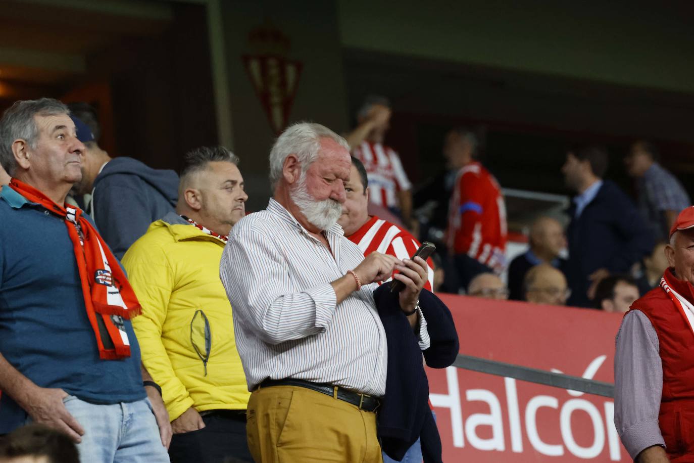 Fotos: ¿Estuviste en el Sporting - Ibiza? ¡Búscate!