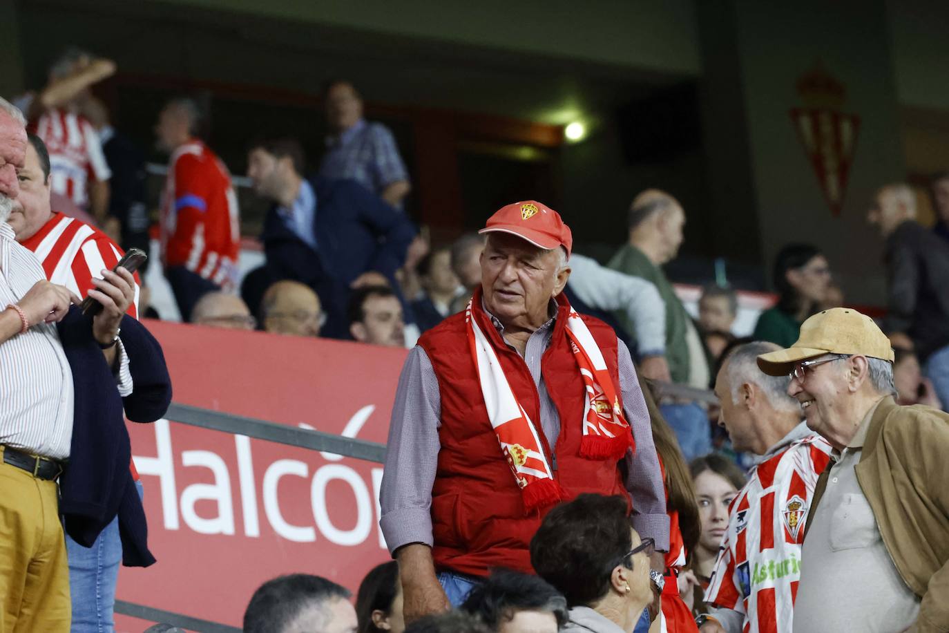 Fotos: ¿Estuviste en el Sporting - Ibiza? ¡Búscate!