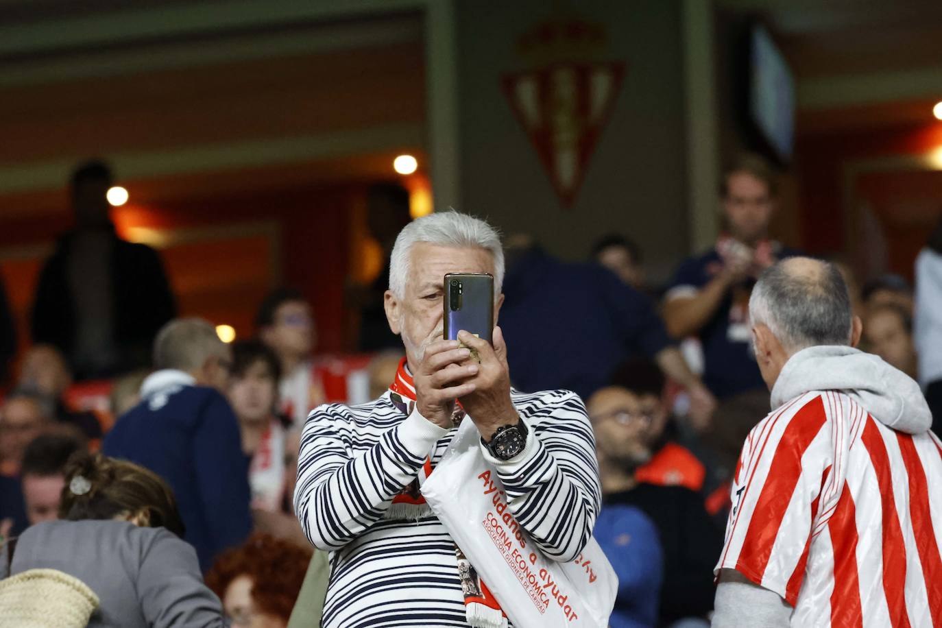 Fotos: ¿Estuviste en el Sporting - Ibiza? ¡Búscate!