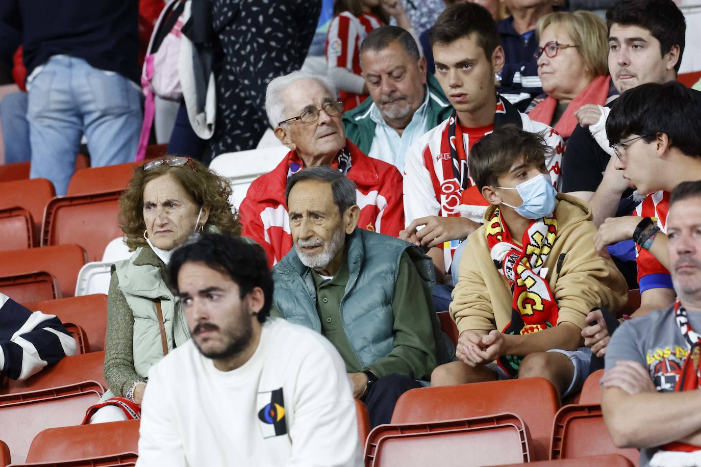 Fotos: ¿Estuviste en el Sporting - Ibiza? ¡Búscate!