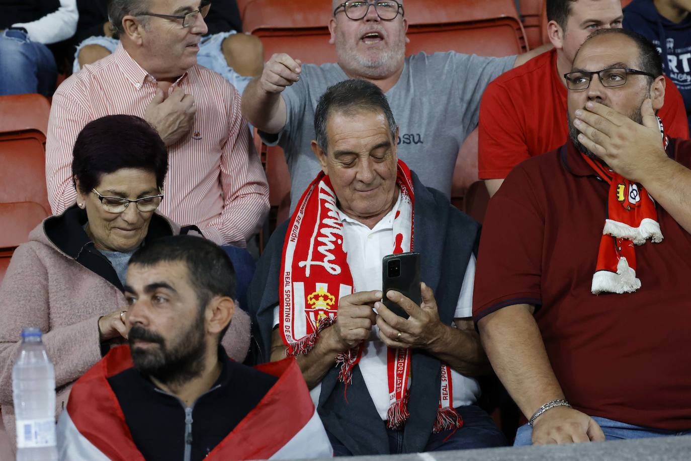 Fotos: ¿Estuviste en el Sporting - Ibiza? ¡Búscate!