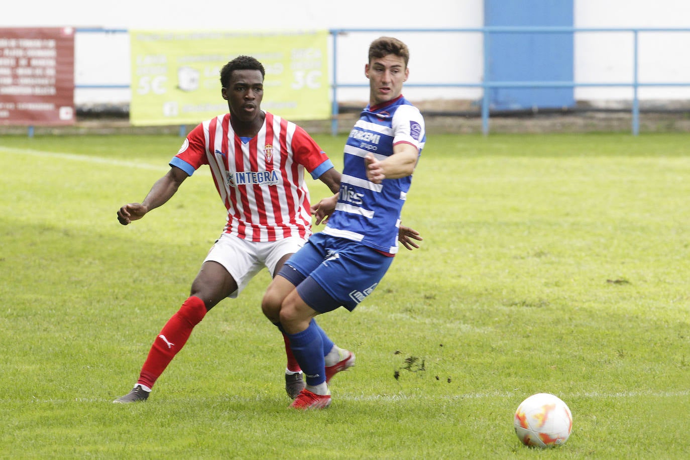 Fotos: Las mejores imágenes del Avilés Stadium - Sporting B