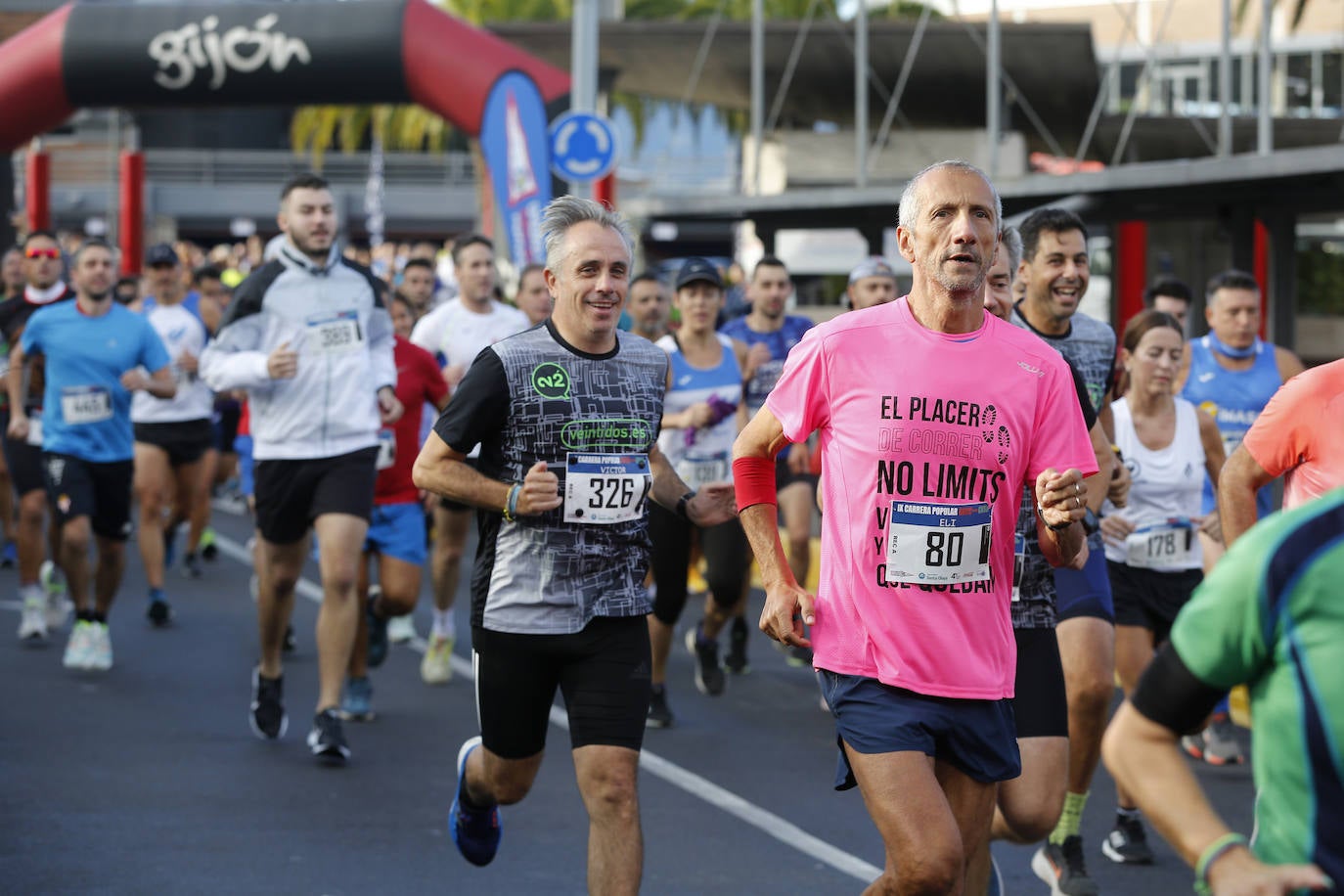 Fotos: Multitudinaria carrera popular del Grupo Covadonga y Santa Olaya