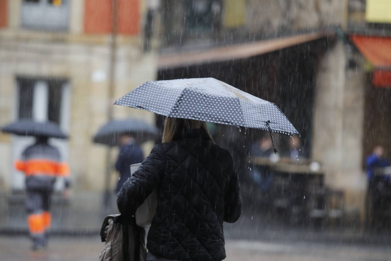 Fotos: Asturias bajo el paraguas