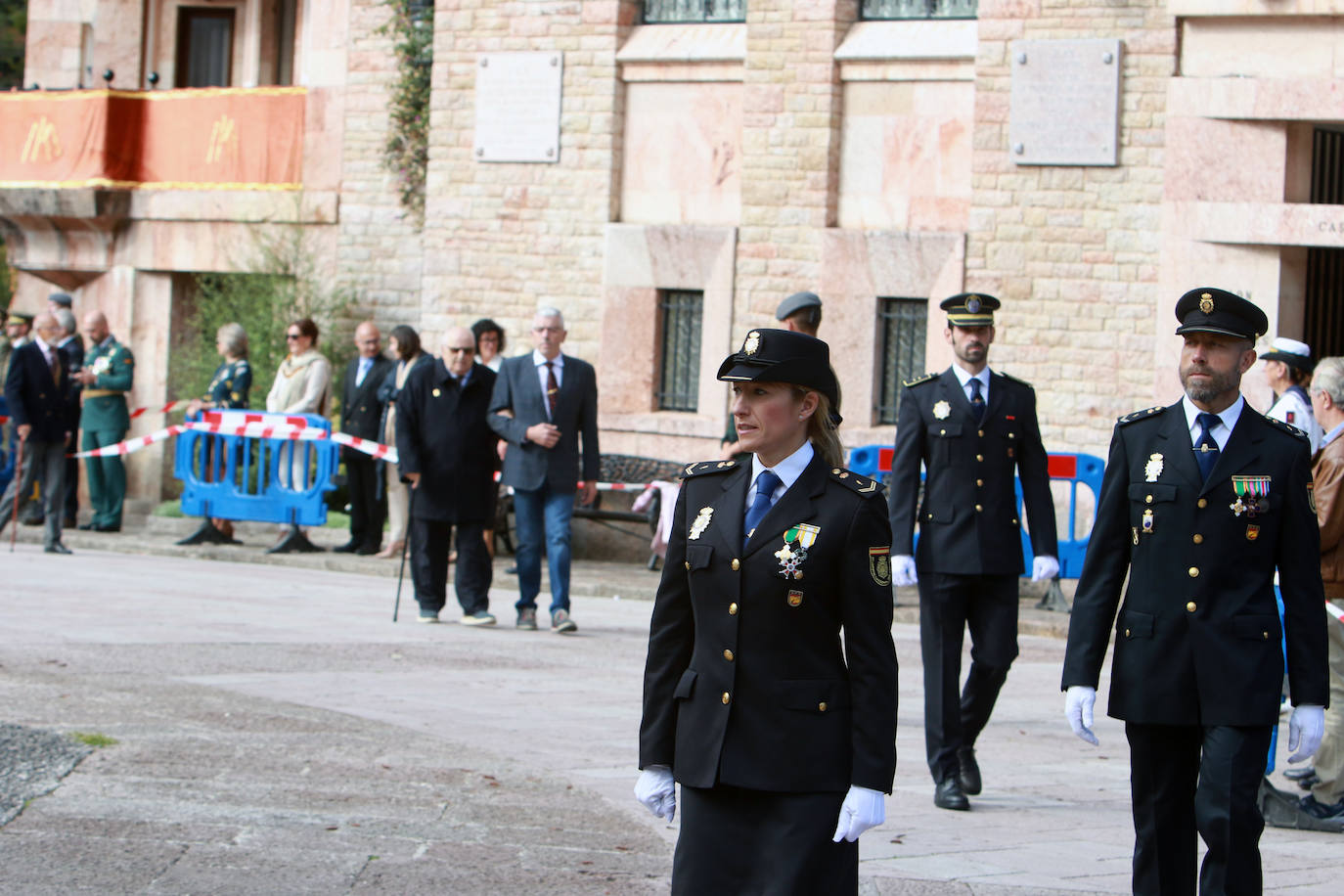 Fotos: Multitudinaria jura de bandera civil en Covadonga