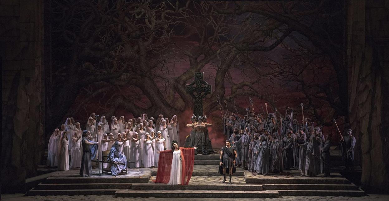 'Norma', cima del belcantismo italiano y donde el coro juega un papel esencial, se ha representado en Oviedo en ocho temporadas. 