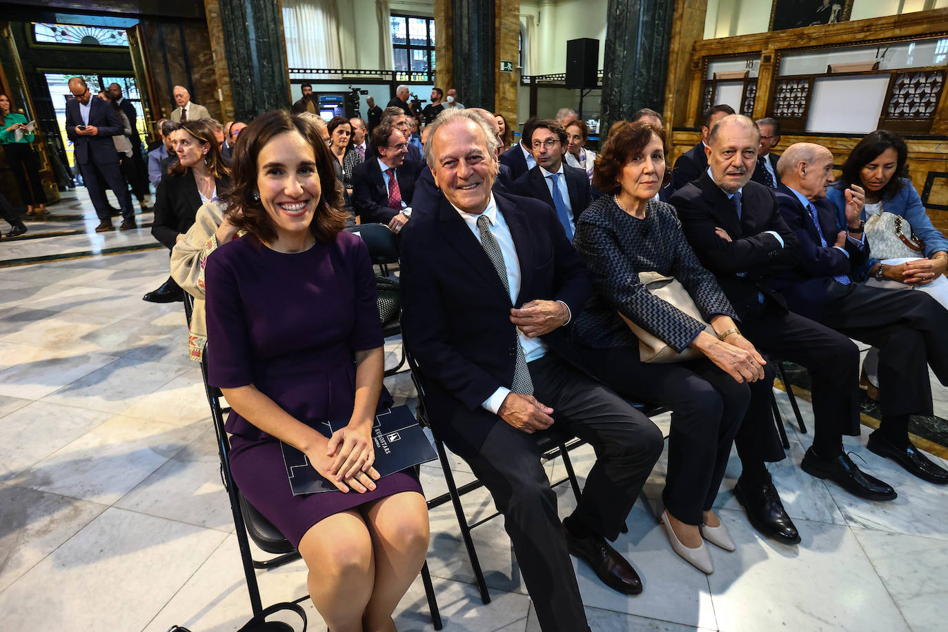 Fotos: Elena Manresa recibe el XXI Premio Fundación Banco Sabadell a la Investigación Económica