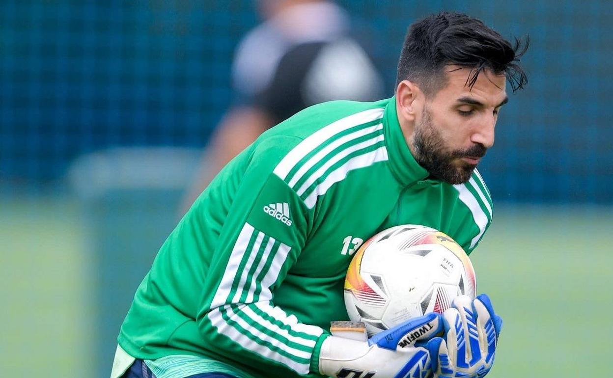 Tomeu Nadal, portero del Real Oviedo. 