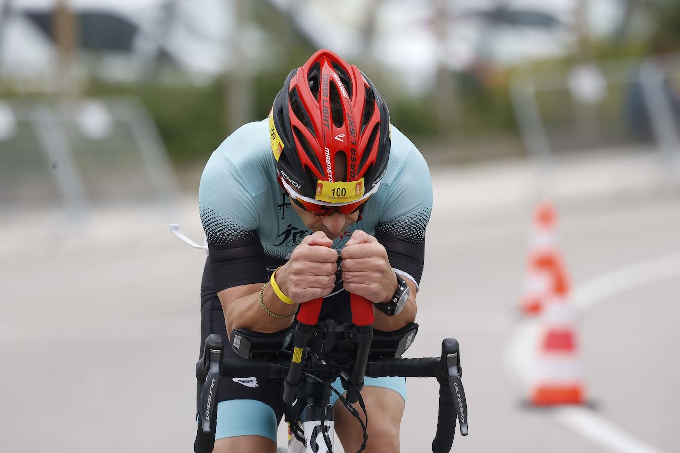 Fotos: Medio millar de participantes en el II Triatlón Ciudad de Gijón