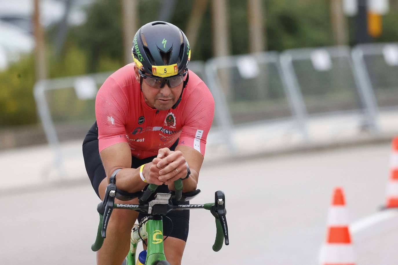 Fotos: Medio millar de participantes en el II Triatlón Ciudad de Gijón