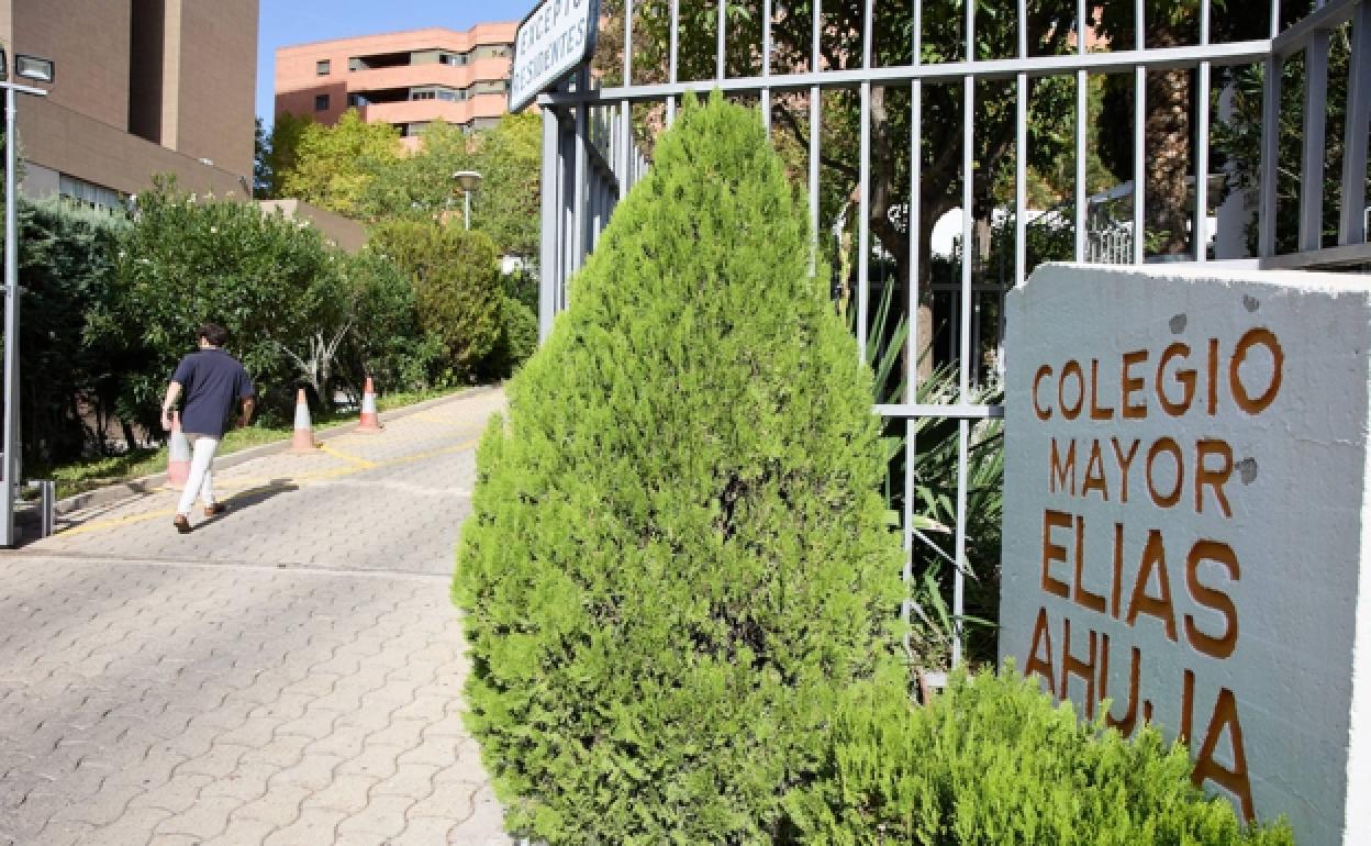 Los residentes del colegio mayor Elías Ahuja piden disculpas: «Nos comprometemos a cambiar nuestras conductas»