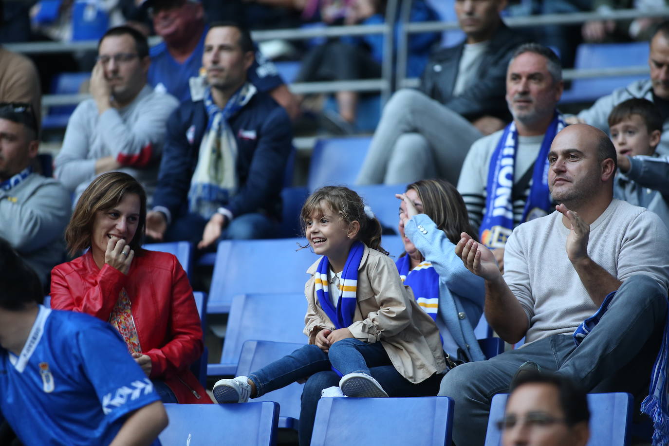 Fotos: ¿Estuviste en el Real Oviedo - Huesca en el Carlos Tartiere?¡Búscate!