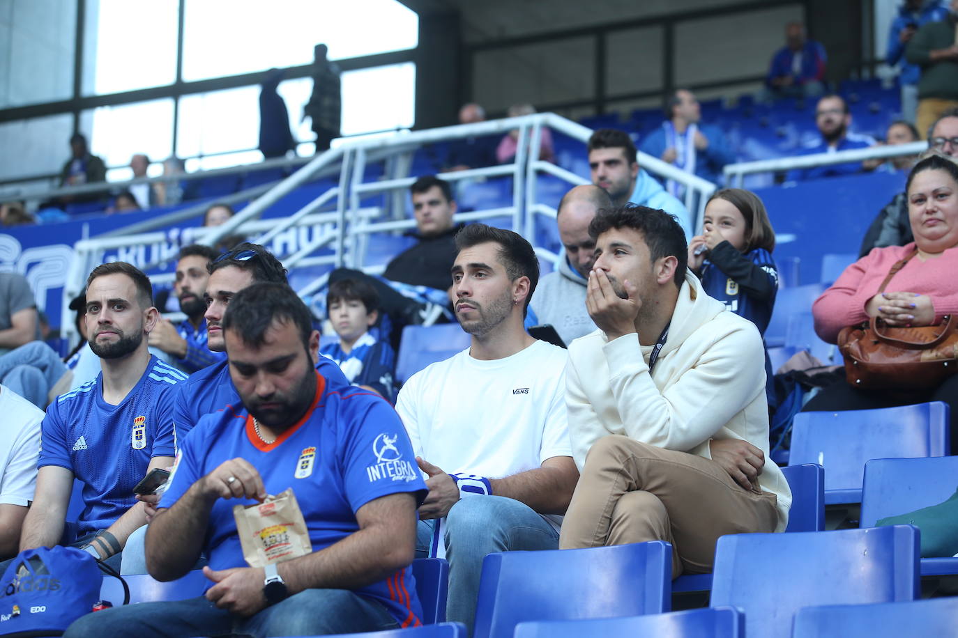 Fotos: ¿Estuviste en el Real Oviedo - Huesca en el Carlos Tartiere?¡Búscate!