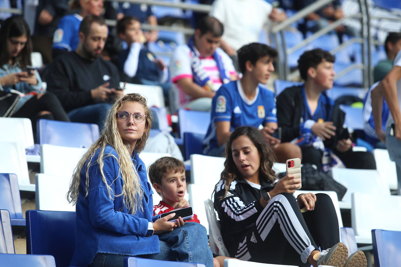 Fotos: ¿Estuviste en el Real Oviedo - Huesca en el Carlos Tartiere?¡Búscate!