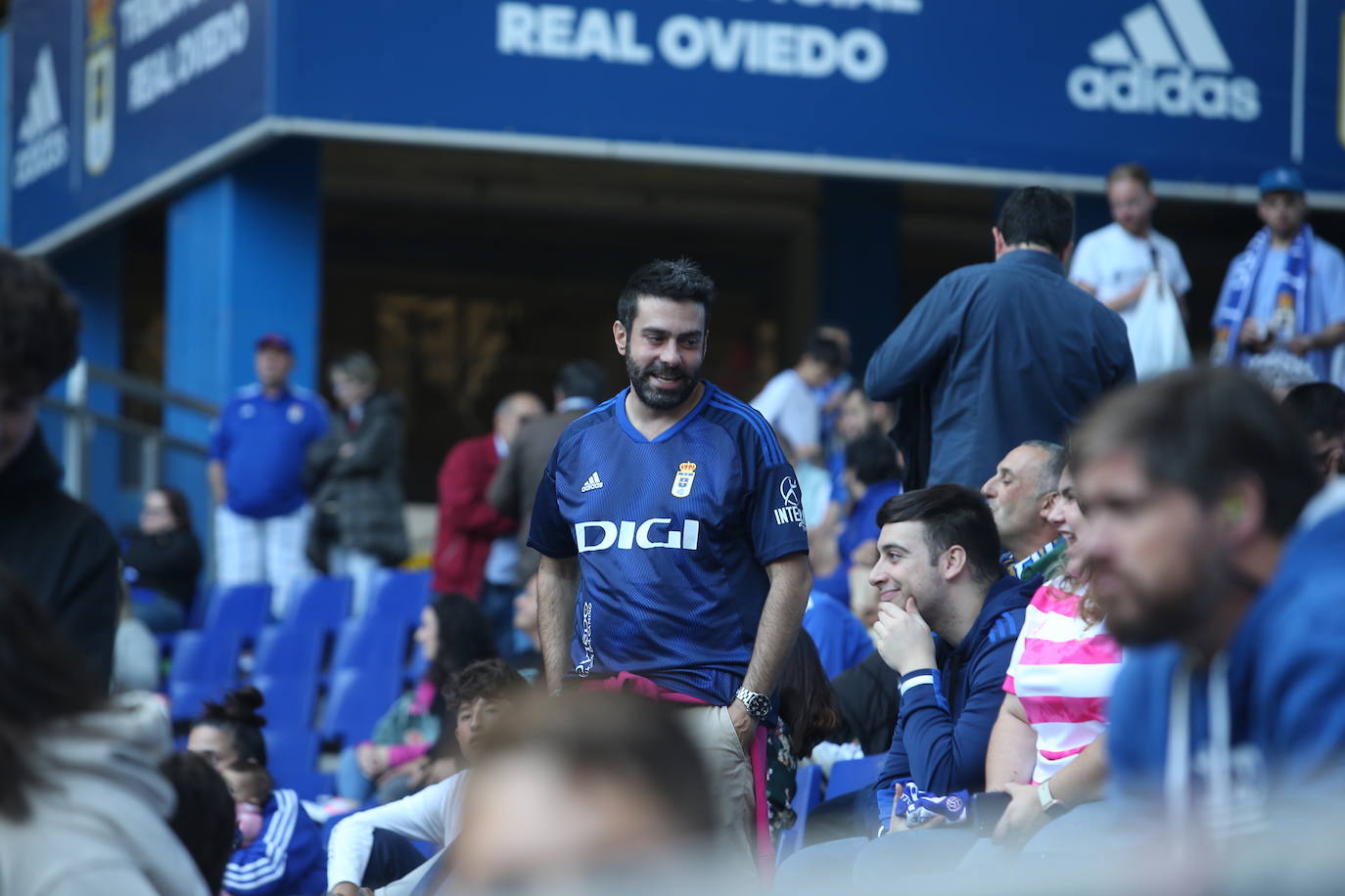 Fotos: ¿Estuviste en el Real Oviedo - Huesca en el Carlos Tartiere?¡Búscate!