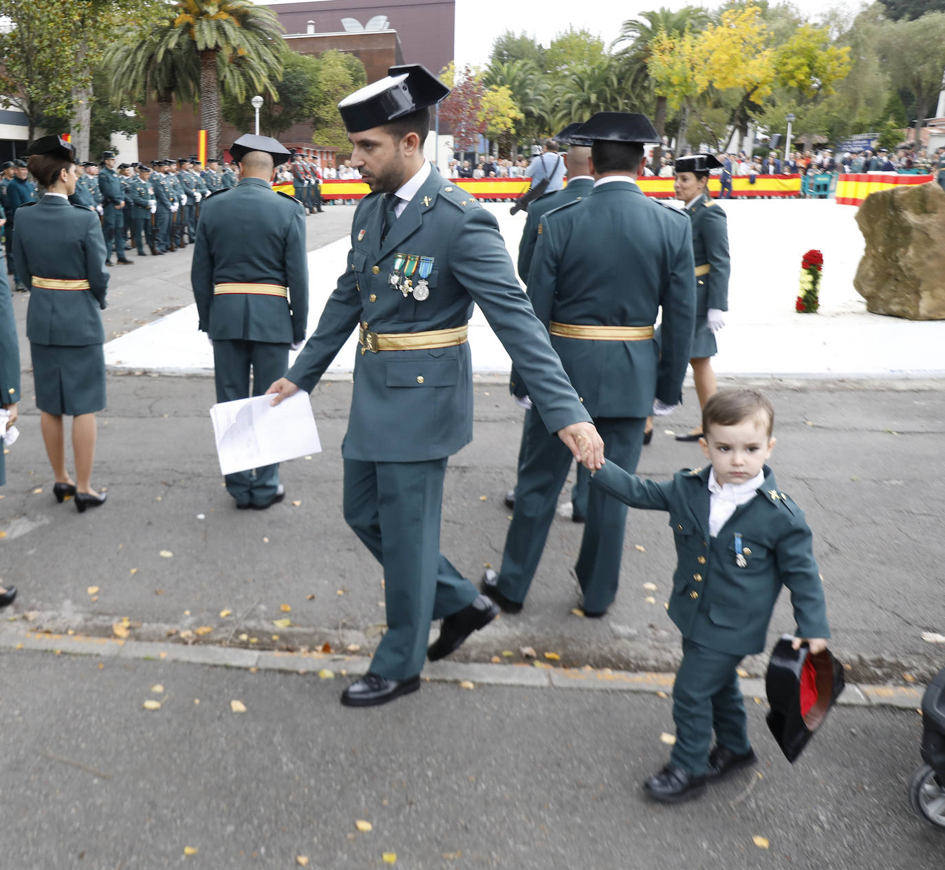 Fotos: La Guardia Civil de Gijón celebra el Pilar