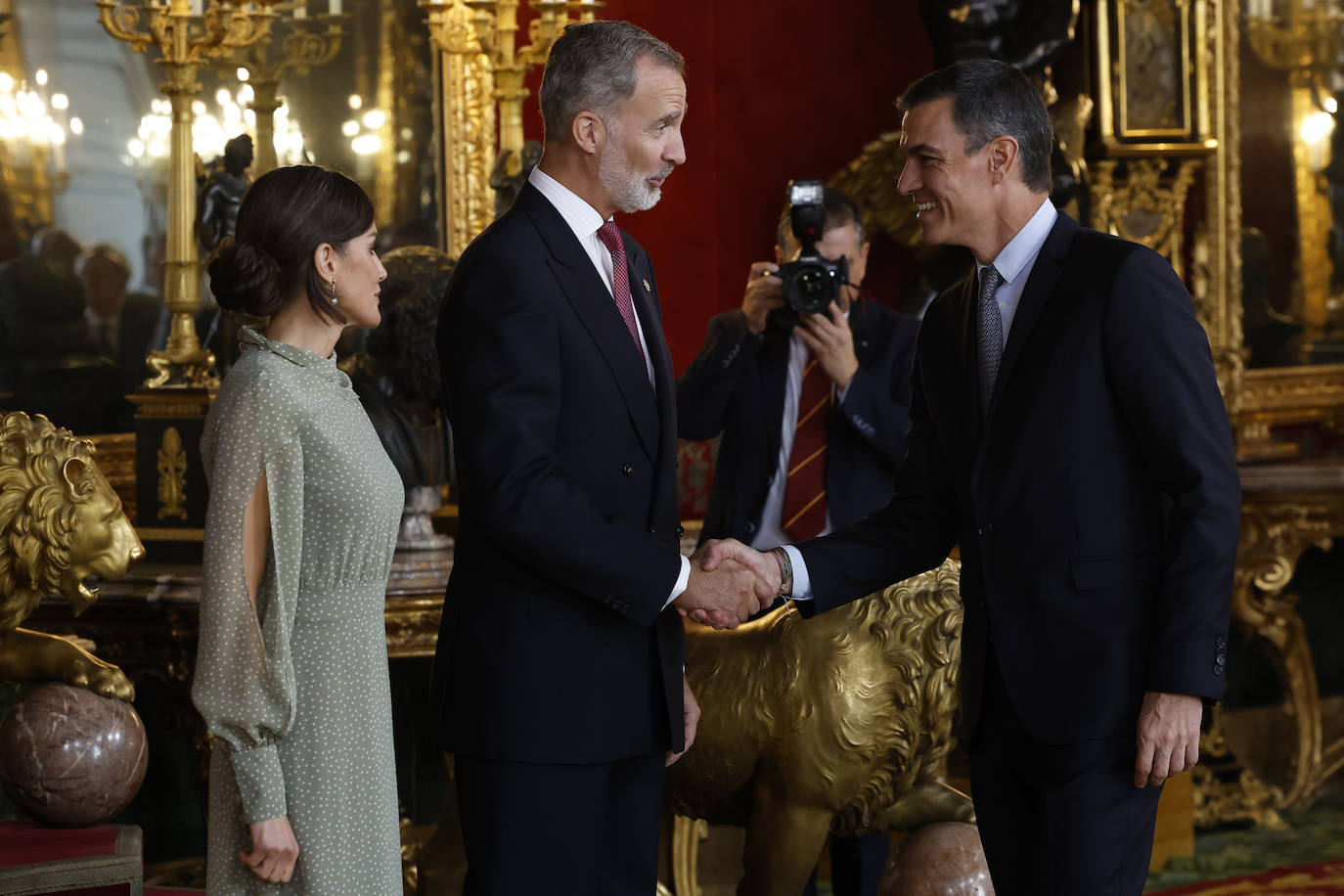 Fotos: Así ha sido la recepción a las autoridades en el Palacio Real