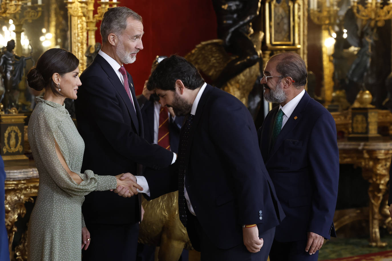 Fotos: Así ha sido la recepción a las autoridades en el Palacio Real