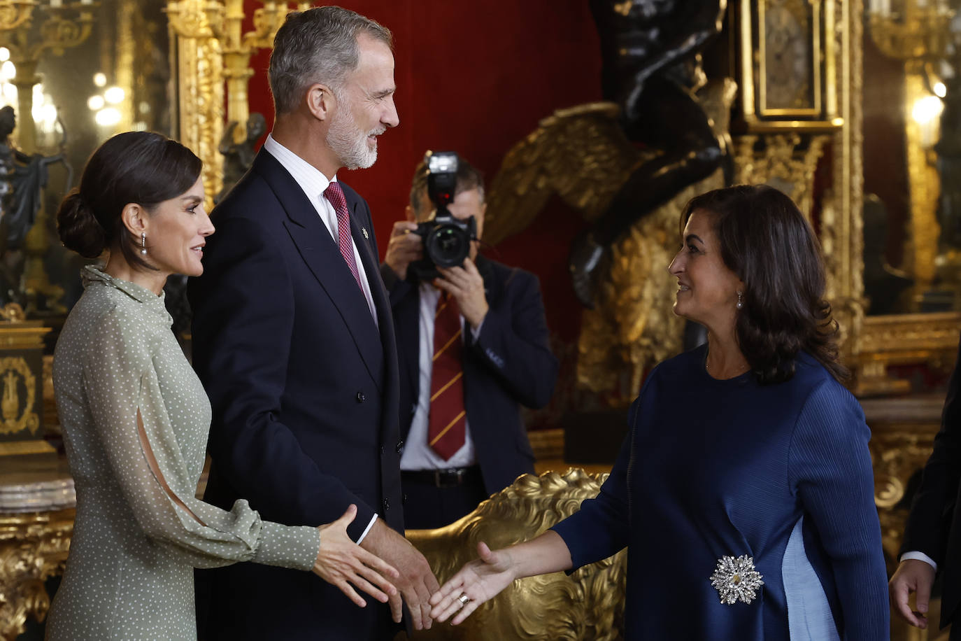 Fotos: Así ha sido la recepción a las autoridades en el Palacio Real