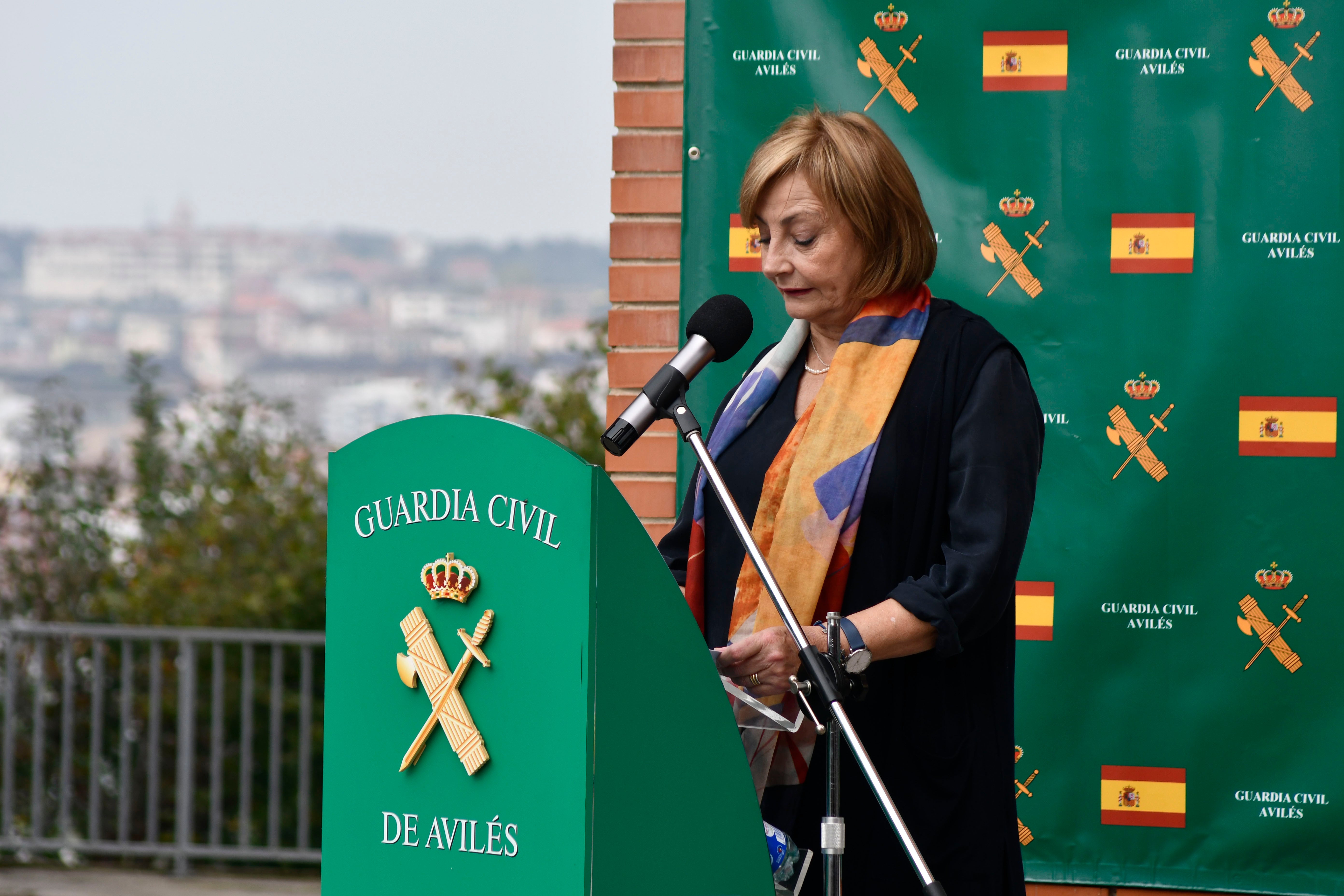 Fotos: La Guardia Civil festeja el Pilar en Bustiello