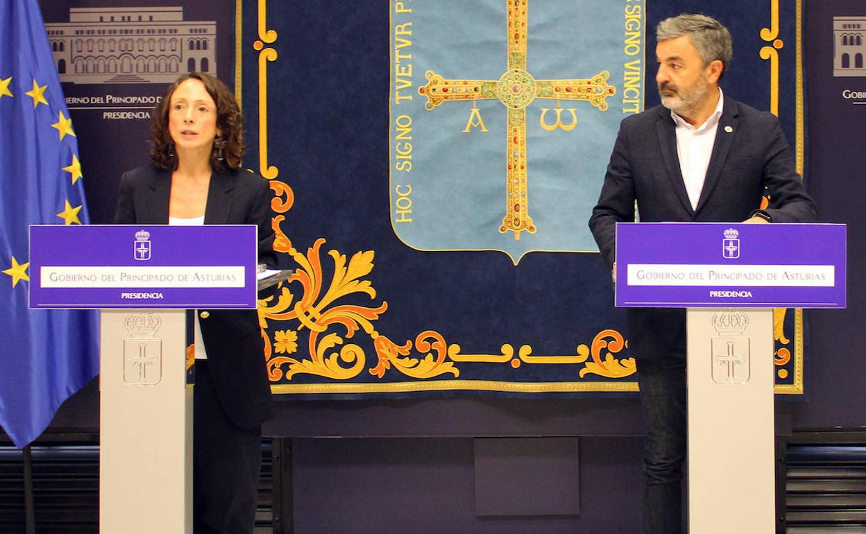 Melania Álvarez y Alejandro Calvo durante la rueda de prensa posterior al Consejo de Gobierno. 