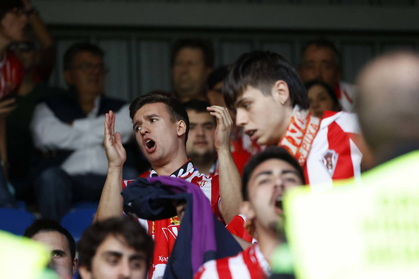 Fotos: ¿Estuviste en el Alavés - Sporting? ¡Búscate!