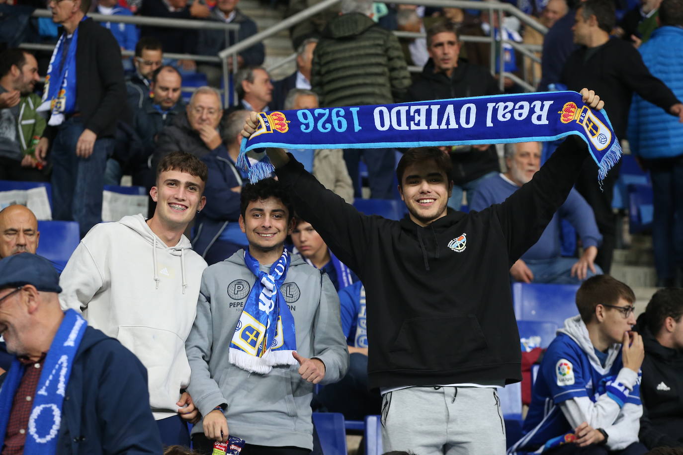 Fotos: ¿Estuviste en el Real Oviedo - Málaga? ¡Búscate!