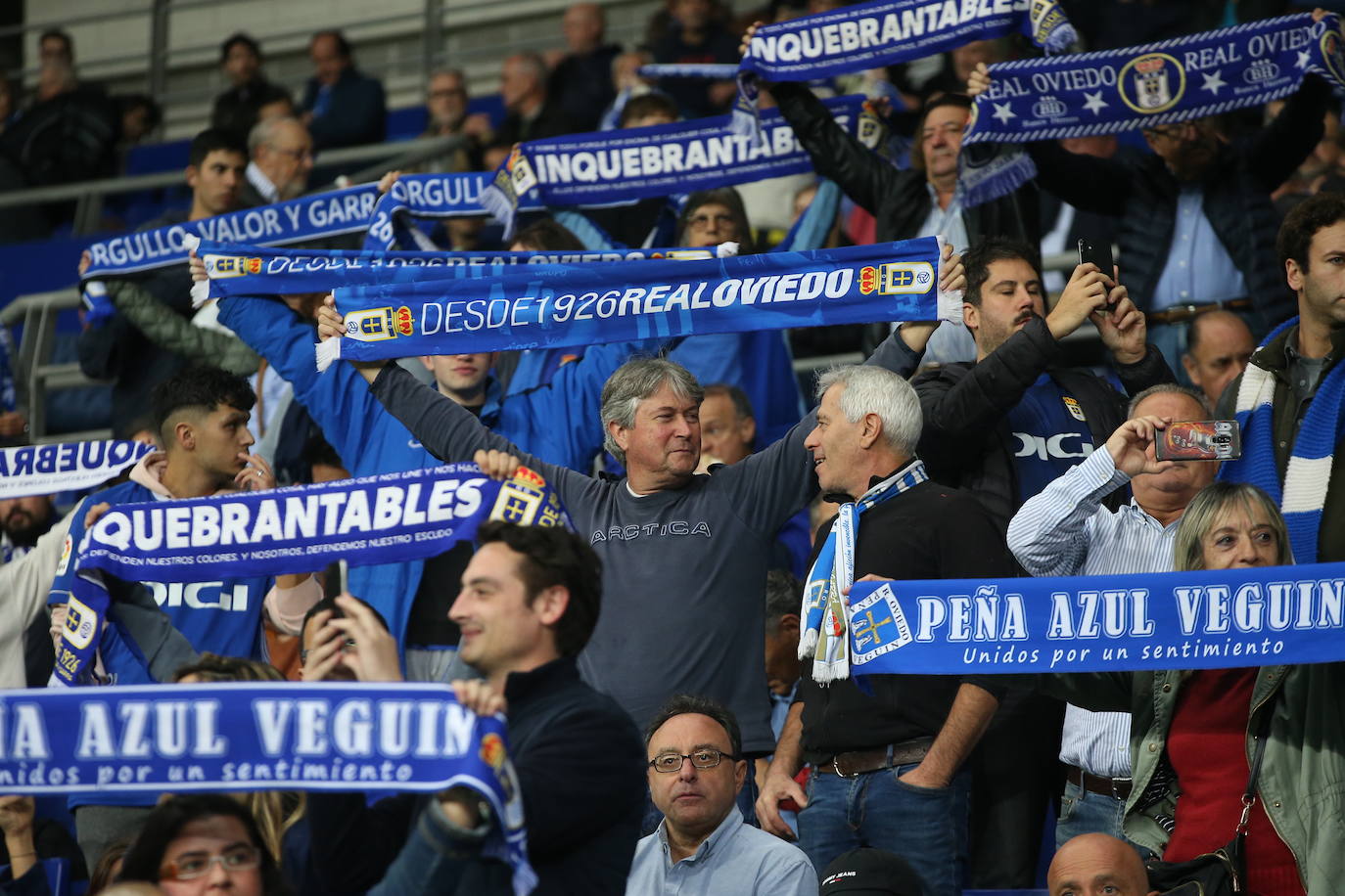 Fotos: ¿Estuviste en el Real Oviedo - Málaga? ¡Búscate!