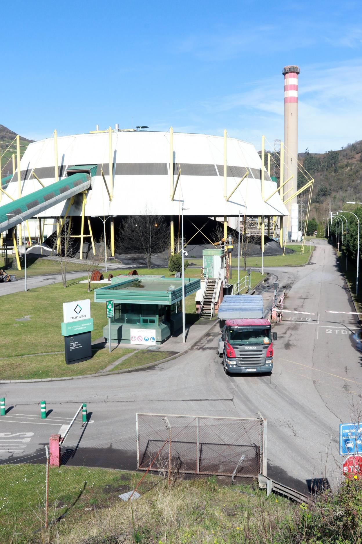 La térmica de carbón de Hunosa, que se prevé transformar. 