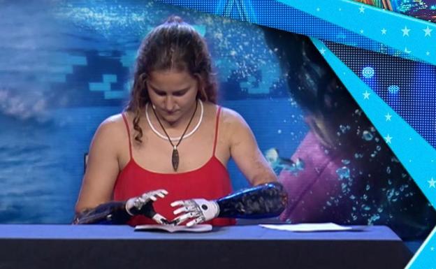 «No tengo manos ni pies, pero sí un buen corazón»: la historia de Sarah que ha emocionado a Paula Echevarría