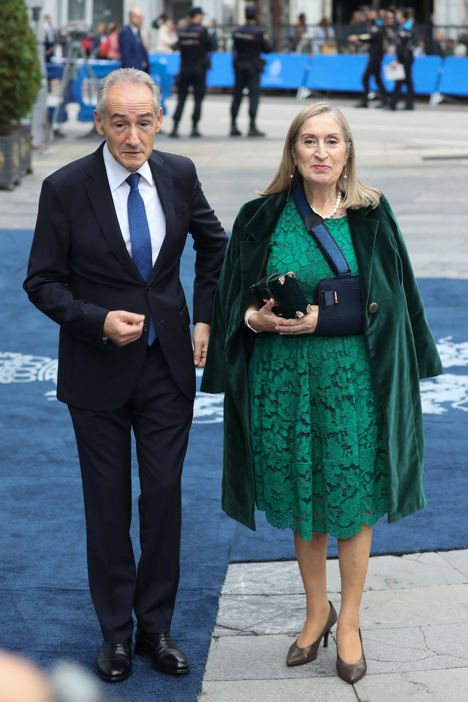 Fotos: Colorido en la alfombra azul de los Premios Princesa