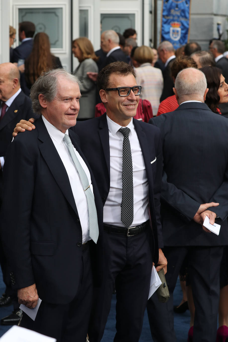 Fotos: Colorido en la alfombra azul de los Premios Princesa