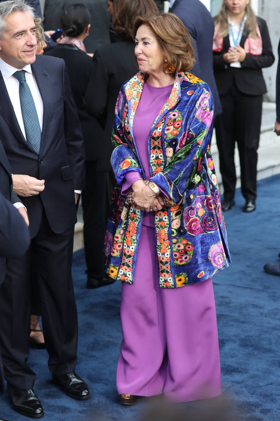 Fotos: Colorido en la alfombra azul de los Premios Princesa