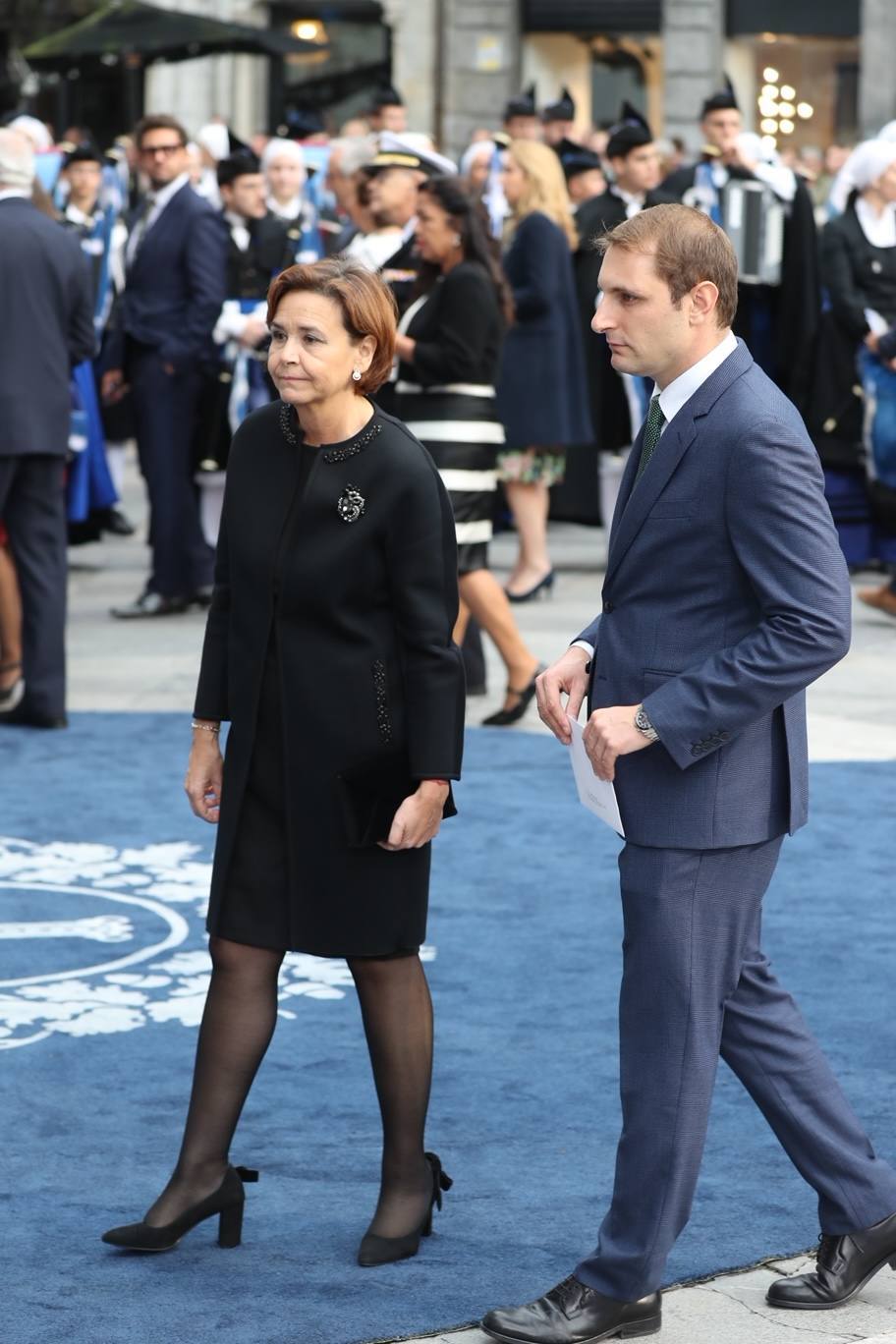 Fotos: Colorido en la alfombra azul de los Premios Princesa