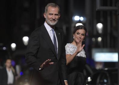 Imagen secundaria 1 - Premios Princesa de Asturias: La Familia Real deslumbra en la alfombra azul de los Premios Princesa