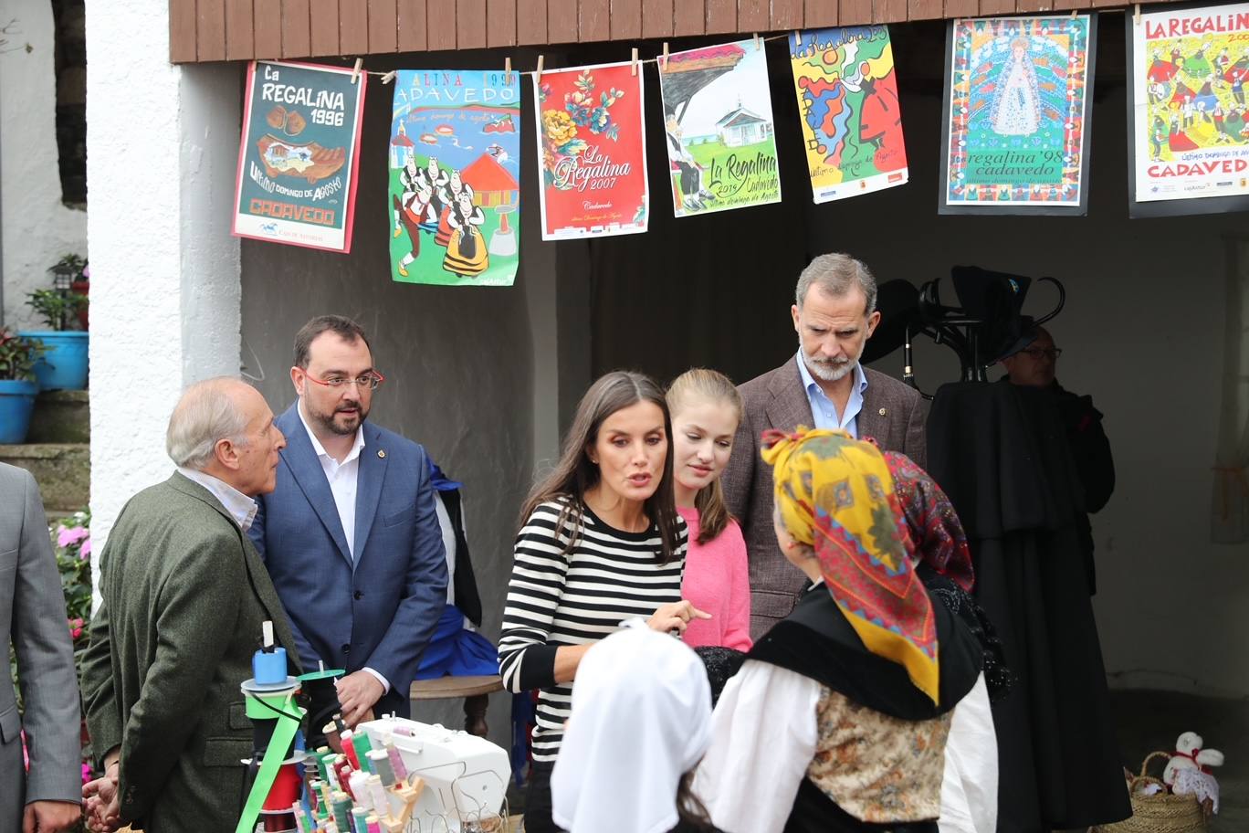 Fotos: Cadavedo, Pueblo Ejemplar y entregado en la visita de los Reyes