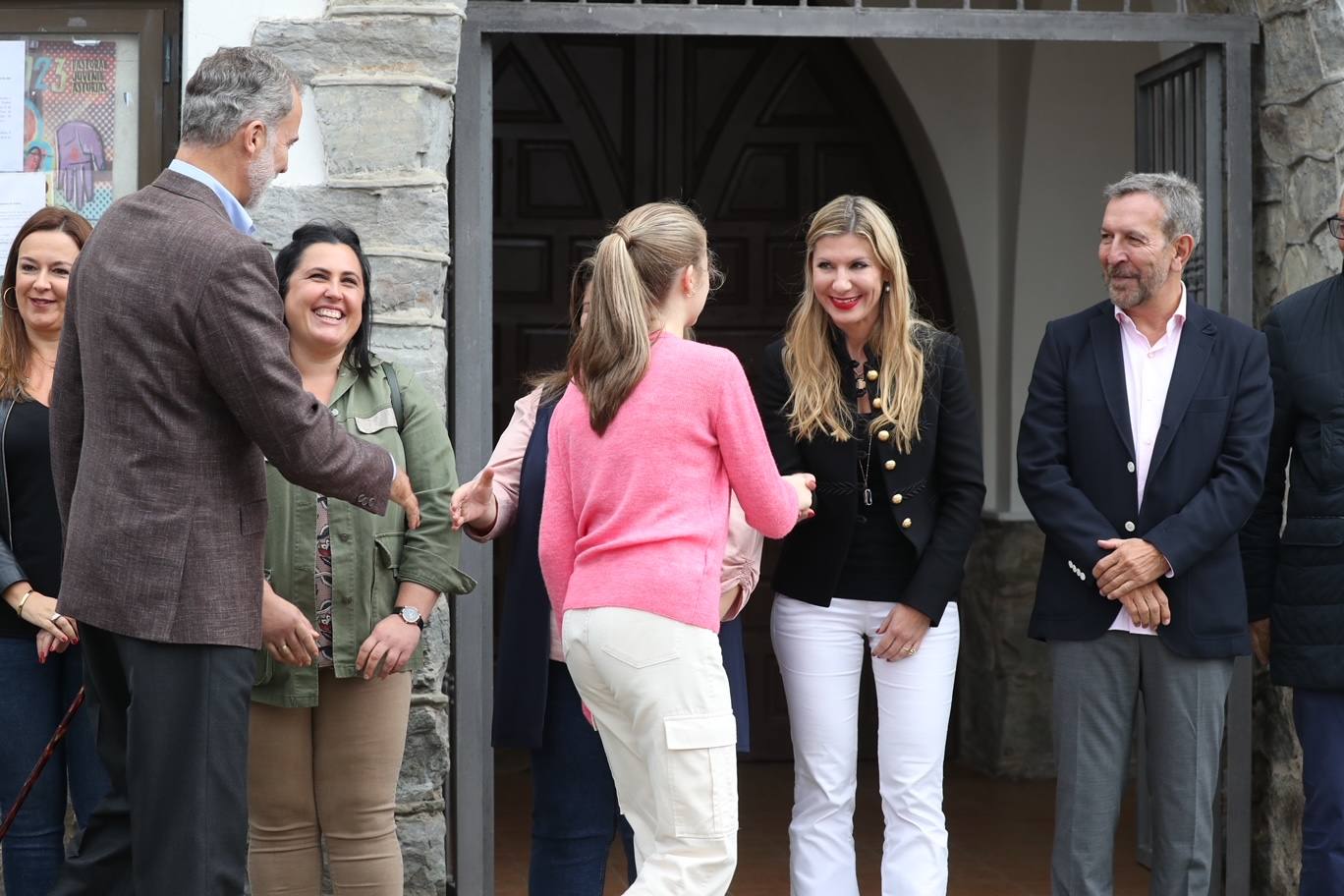 Fotos: Cadavedo, Pueblo Ejemplar y entregado en la visita de los Reyes