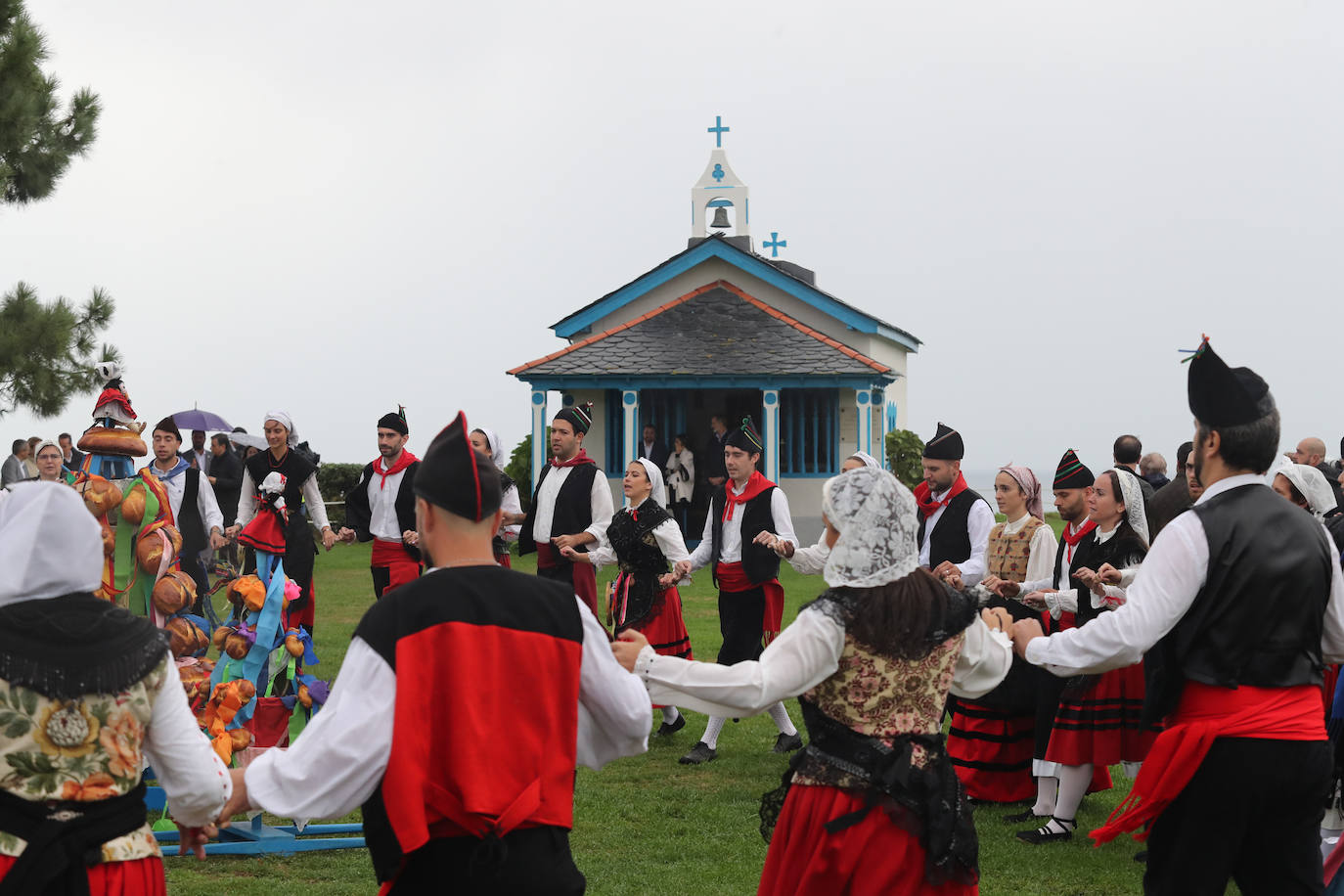 Fotos: Cadavedo, Pueblo Ejemplar y entregado en la visita de los Reyes