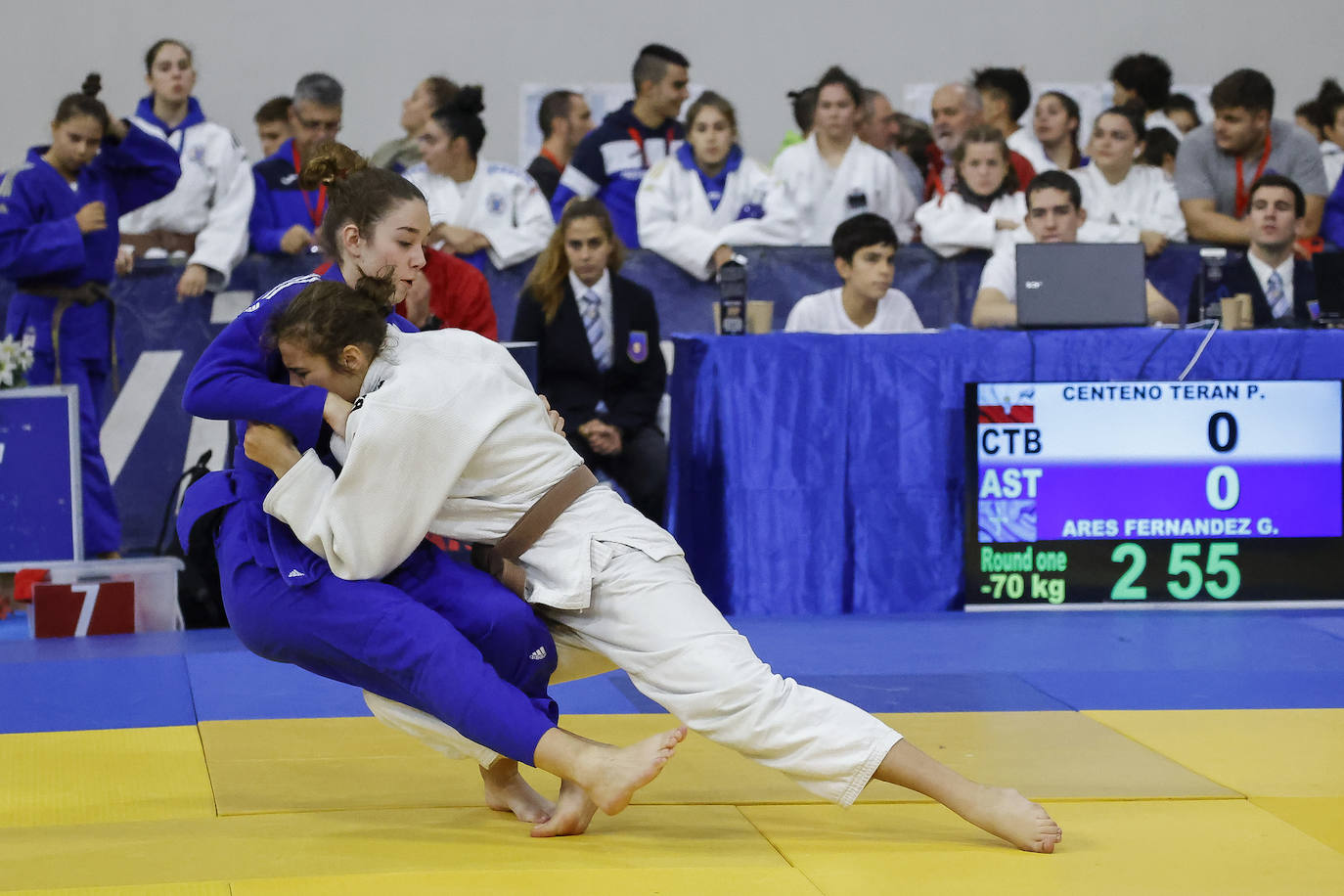 Fotos: Más de 1.650 participantes en el Torneo Internacional Villa de Avilés de Judo