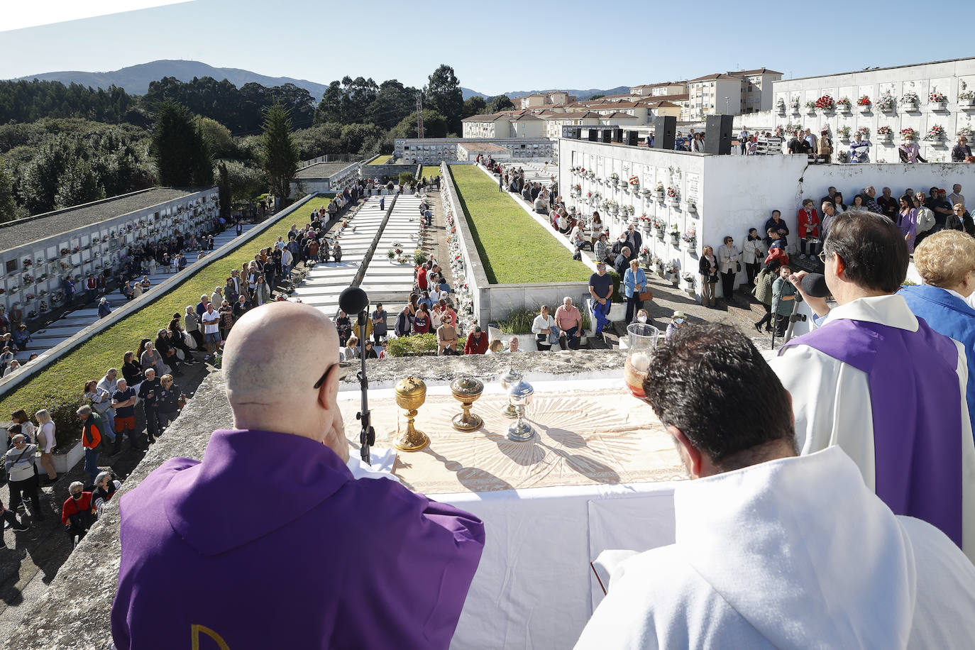 Fotos: Asturias, fiel a la tradición en el día de Todos los Santos