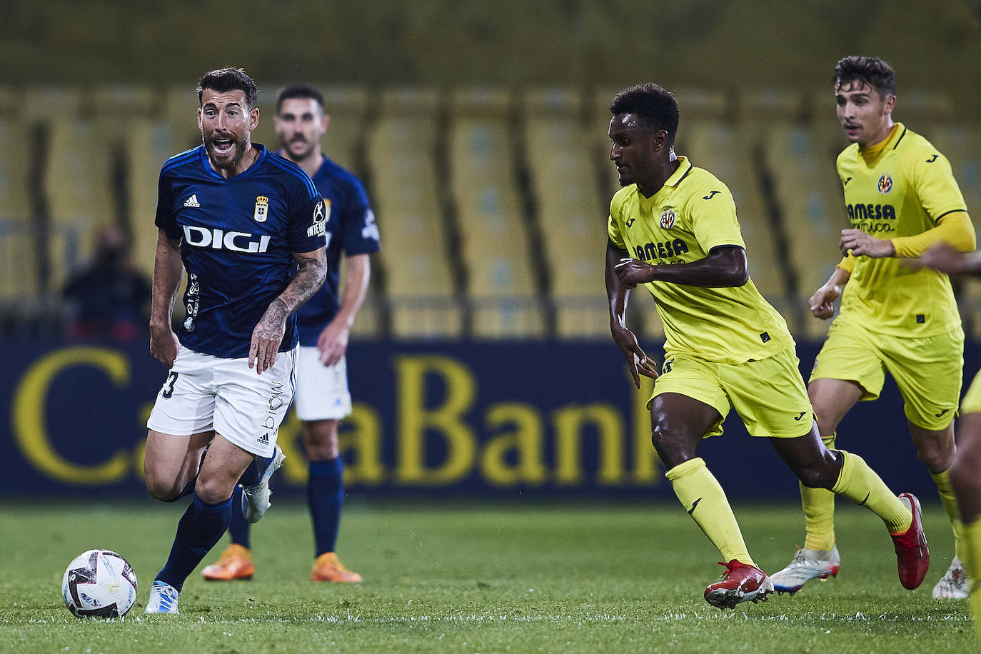 Fotos: Las mejores jugadas del Villarreal B - Real Oviedo