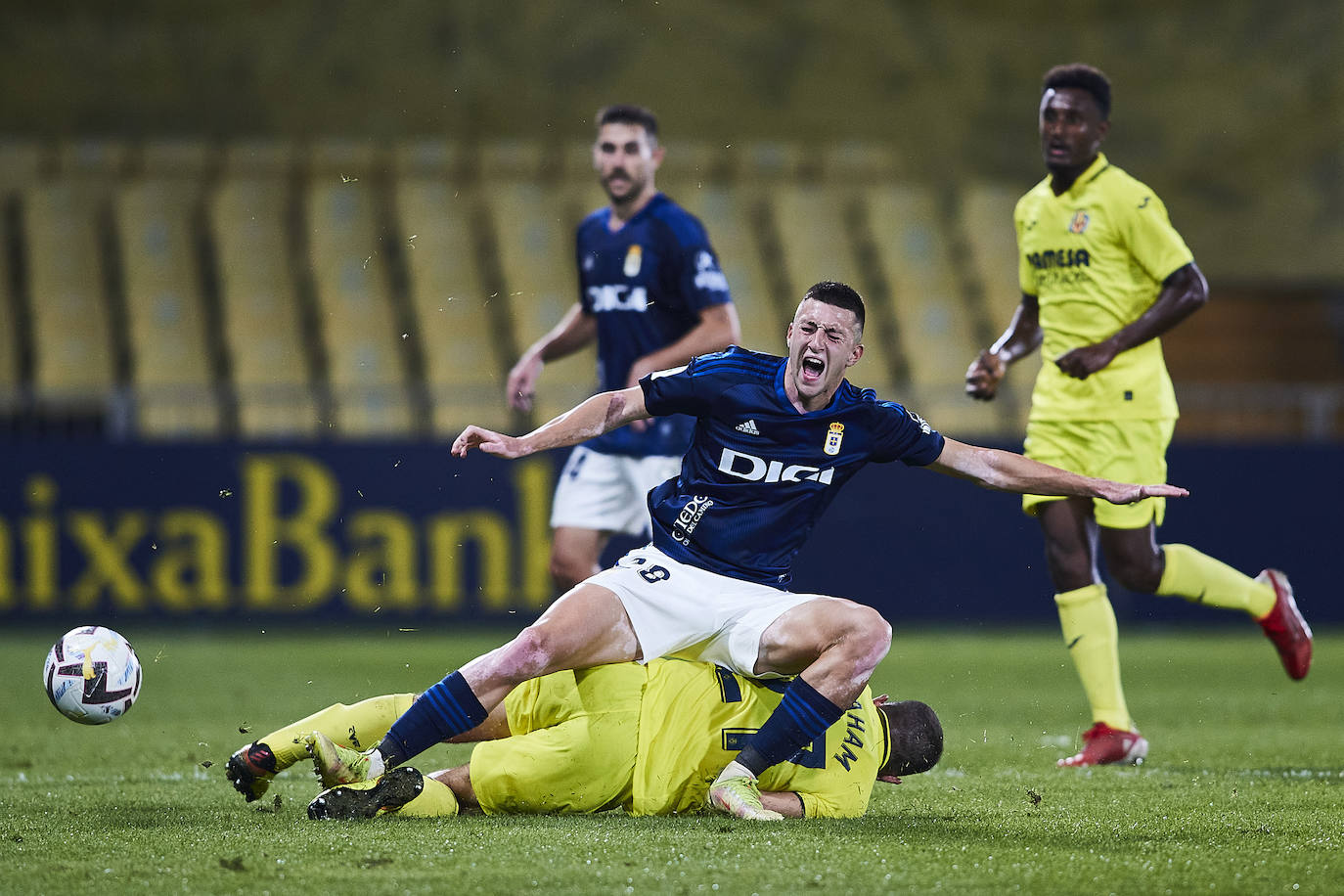 Fotos: Las mejores jugadas del Villarreal B - Real Oviedo