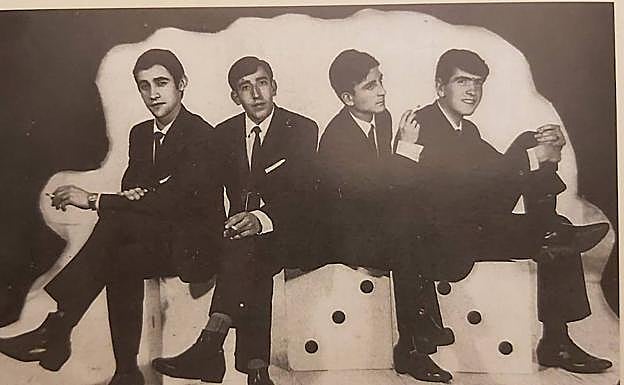 Los B-3, uno de sus primeros grupos.