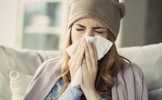Positivo en covid y gripe a la vez: los síntomas de alerta 