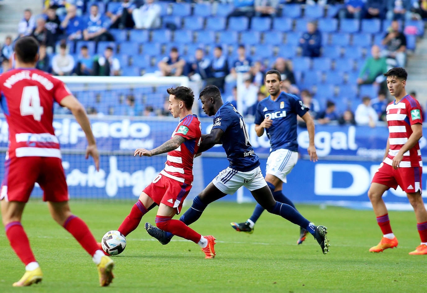 Fotos: Las mejores jugadas del Real Oviedo - Granada