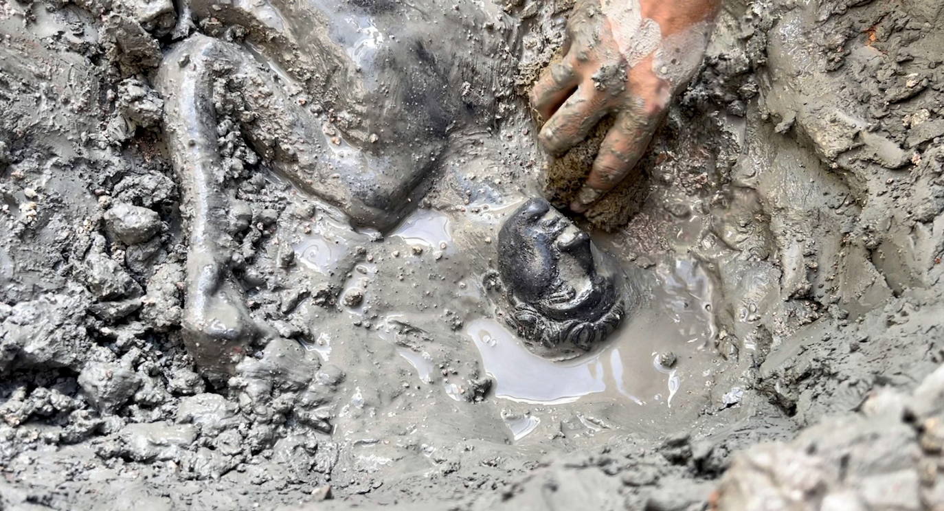 Fotos: Un tesoro en bronce romano emerge en la Toscana