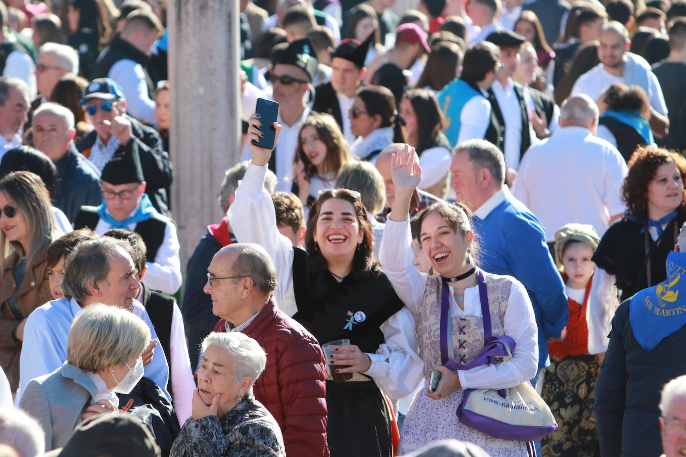 Fotos: La fiesta de los Humanitarios llena las calles de Moreda
