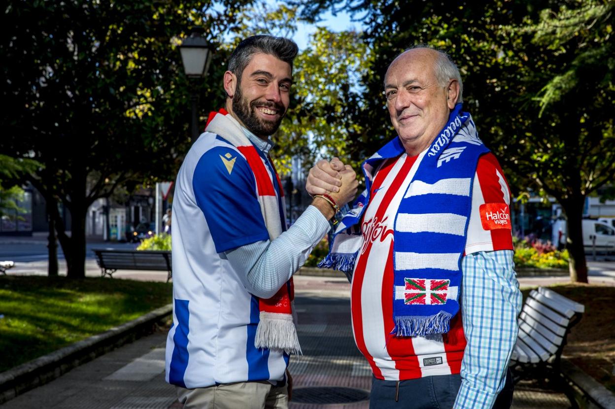 Eric Menéndez, preparador de porteros del Beasain y fiel seguidor del Sporting, junto a su padre Pedro, que le ha transmitido su cariño por el conjunto gijonés. 