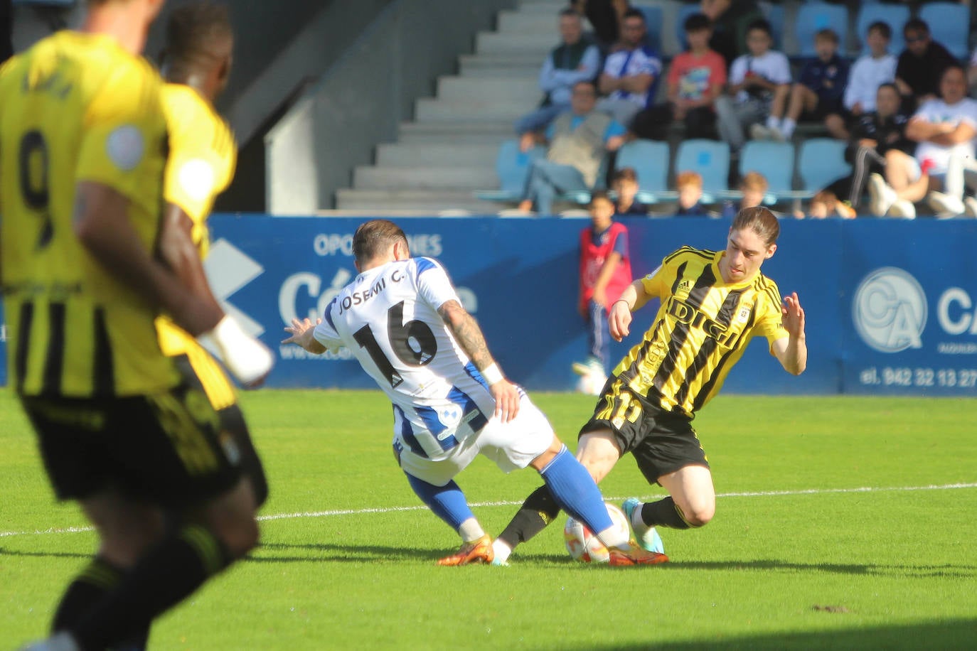 Fotos: Las mejores jugadas del Gimnástica-Real Oviedo